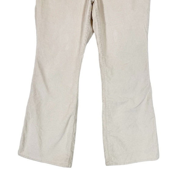 Levi’s High Waist Corduroy Flare Leg Pants Size 30 - Picture 5 of 9